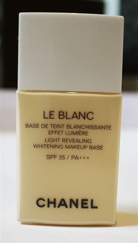 chanel makeup base le blanc powder